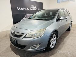 Argento Usata 2013 Opel Astra Station wagon | 3490 € (Super prezzo)