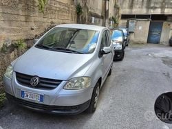 Grigio Usata 2005 VW Fox Due volumi | 1950 € (Ottimo prezzo)
