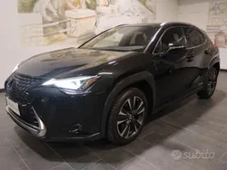 Nero Usata 2020 Lexus UX 250h SUV | 23.900 € (Buon prezzo)