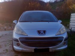 Grigio Usata 2007 Peugeot 207 Due volumi | 2500 € (Ottimo prezzo)