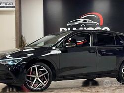 Nero Usata 2022 VW Golf VIII Style Tre volumi | 15.900 € (Ottimo prezzo)