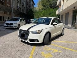 Bianco Usata 2011 Audi A1 Ambition Due volumi | 6500 € (Buon prezzo)