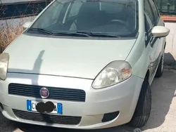 Verde Usata 2006 Fiat Grande Punto Dynamic Due volumi | 2250 € (Buon prezzo)