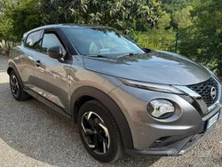 Grigio scuro Usata 2023 Nissan Juke N-Connecta SUV | 17.490 € (Ottimo prezzo)