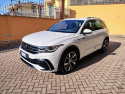 Bianco Usata 2023 VW Tiguan R-line SUV | 37.900 € (Molto cara)