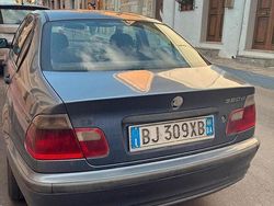 Usata 2000 BMW 320 Tre volumi | 2500 € (Buon prezzo)