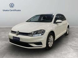 0q pure white Usata 2018 VW Golf VII Trendline Tre volumi | 15.500 € (Buon prezzo)