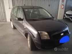 Usata 2015 Ford Fusion Due volumi | 1800 € (Ottimo prezzo)