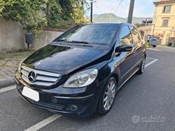 Nero Usata 2007 Mercedes B200 Monovolume | 2800 € (Buon prezzo)
