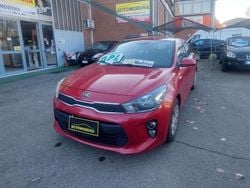 Rosso Usata 2018 Kia Rio Tre volumi | 8450 € (Buon prezzo)