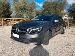 Grigio Usata 2017 Mercedes A200 Tre volumi | 11.400 € (Buon prezzo)