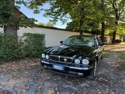 Nero Usata 2003 Jaguar XJ8 Tre volumi | 10.500 € (Ottimo prezzo)