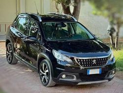 Nero Usata 2016 Peugeot 2008 Active SUV | 10.100 € (Buon prezzo)