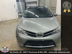 Grigio Usata 2014 Toyota Auris Touring Sports Lounge Station wagon | 6500 €