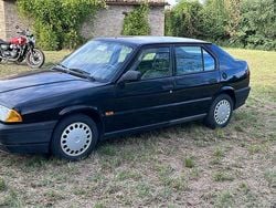 Nero Usata 1992 Alfa Romeo 33 Tre volumi | 4000 €