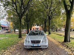 Grigio Usata 2002 Mercedes E270 Avantgarde Tre volumi | 2250 € (Super prezzo)