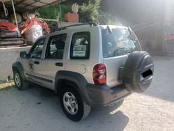 Grigio Usata 2005 Jeep Cherokee SUV | 4500 € (Buon prezzo)