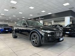 Nero Usata 2021 Maserati Levante SUV | 45.000 € (Buon prezzo)