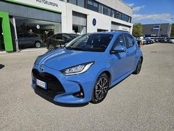 Azzurro Usata 2021 Toyota Yaris Hybrid Trend Tre volumi | 13.990 € (Ottimo prezzo)