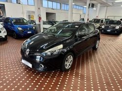 Nero Usata 2016 Renault Clio IV Tre volumi | 5600 € (Buon prezzo)