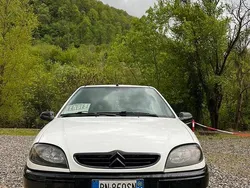 Usata 2000 Citroën Saxo Due volumi | 1500 € (Cara)