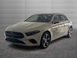 Bianco Nuova 2026 Mercedes A180 Tre volumi | 33.390 €