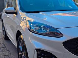 Bianco Usata 2022 Ford Kuga ST-Line SUV | 23.500 € (Buon prezzo)