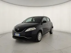 Blu Usata 2016 Lancia Ypsilon Silver Due volumi | 7900 € (Buon prezzo)