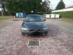 Grigio Usata 2001 Volvo S60 Tre volumi | 5500 € (Cara)