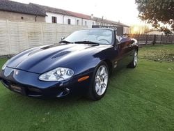Blu met Usata 1998 Jaguar XKR Cabrio | 39.700 € (Molto cara)