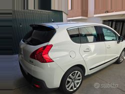 Bianco Usata 2012 Peugeot 3008 Monovolume | 5000 € (Buon prezzo)