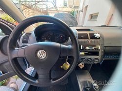 Grigio Usata 2006 VW Polo Comfortline Tre volumi | 3300 € (Cara)