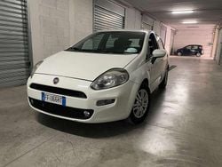 Bianco Usata 2016 Fiat Punto Lounge Tre volumi | 3400 € (Ottimo prezzo)