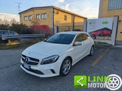Bianco Usata 2017 Mercedes A200 Premium Tre volumi | 10.800 € (Buon prezzo)