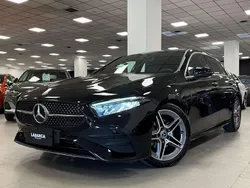 Argento Usata 2023 Mercedes A200 AMG Line Premium Tre volumi | 31.900 € (Buon prezzo)