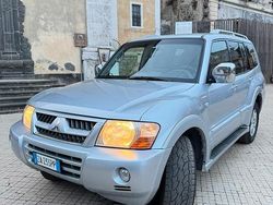 Grigio Usata 2005 Mitsubishi Pajero SUV | 8500 € (Molto cara)
