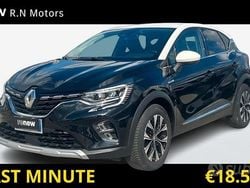 Nero Usata 2023 Renault Captur Techno SUV | 18.500 € (Buon prezzo)