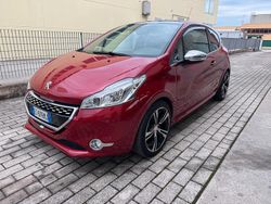 Rosso Usata 2014 Peugeot 208 GTi Due volumi | 8900 € (Buon prezzo)