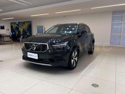 Nero Usata 2022 Volvo XC40 Momentum SUV | 23.500 € (Buon prezzo)