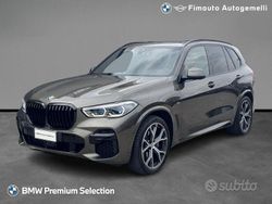 Verde / metallizzato Usata 2022 BMW X5 M Sport SUV | 53.900 € (Ottimo prezzo)