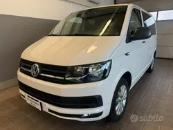 Bianco Usata 2017 VW Multivan Comfortline Monovolume | 44.550 € (Molto cara)