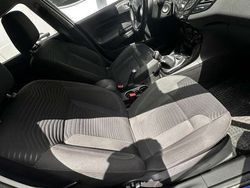 Blu Usata 2013 Ford Fiesta Titanium Due volumi | 6500 € (Buon prezzo)