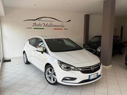 Bianco Usata 2019 Opel Astra Innovation Tre volumi | 8200 € (Buon prezzo)
