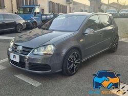 Grigio scuro Usata 2006 VW Golf V R Tre volumi | 17.900 € (Ottimo prezzo)