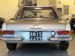 Argento Usata 1966 Mercedes 230 Cabrio | 99.000 €