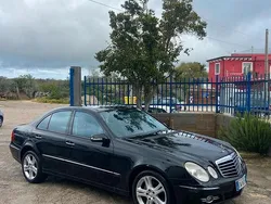 Nero Usata 2003 Mercedes E320 Avantgarde Tre volumi | 2499 € (Molto cara)