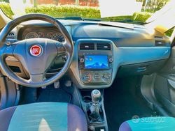 Nero Usata 2010 Fiat Grande Punto Due volumi | 2400 € (Ottimo prezzo)