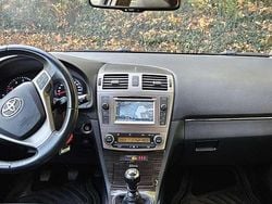 Grigio Usata 2015 Toyota Avensis Lounge Station wagon | 12.000 €