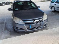 Usata 2008 Opel Astra Station wagon | 1300 € (Buon prezzo)