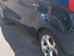 Usata 2012 Ford Fiesta Due volumi | 4800 € (Cara)